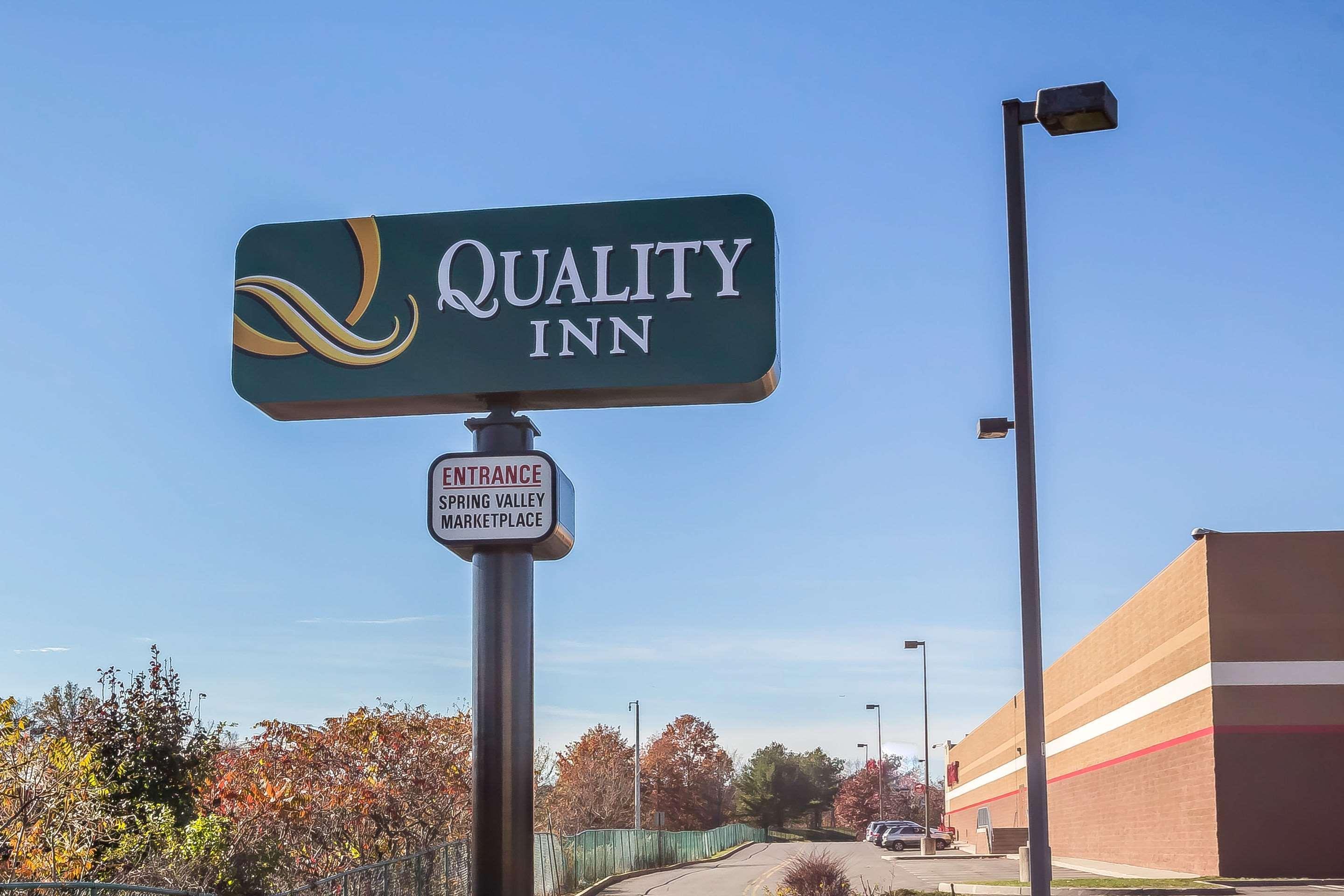 Quality Inn Spring Valley - Nanuet Kültér fotó