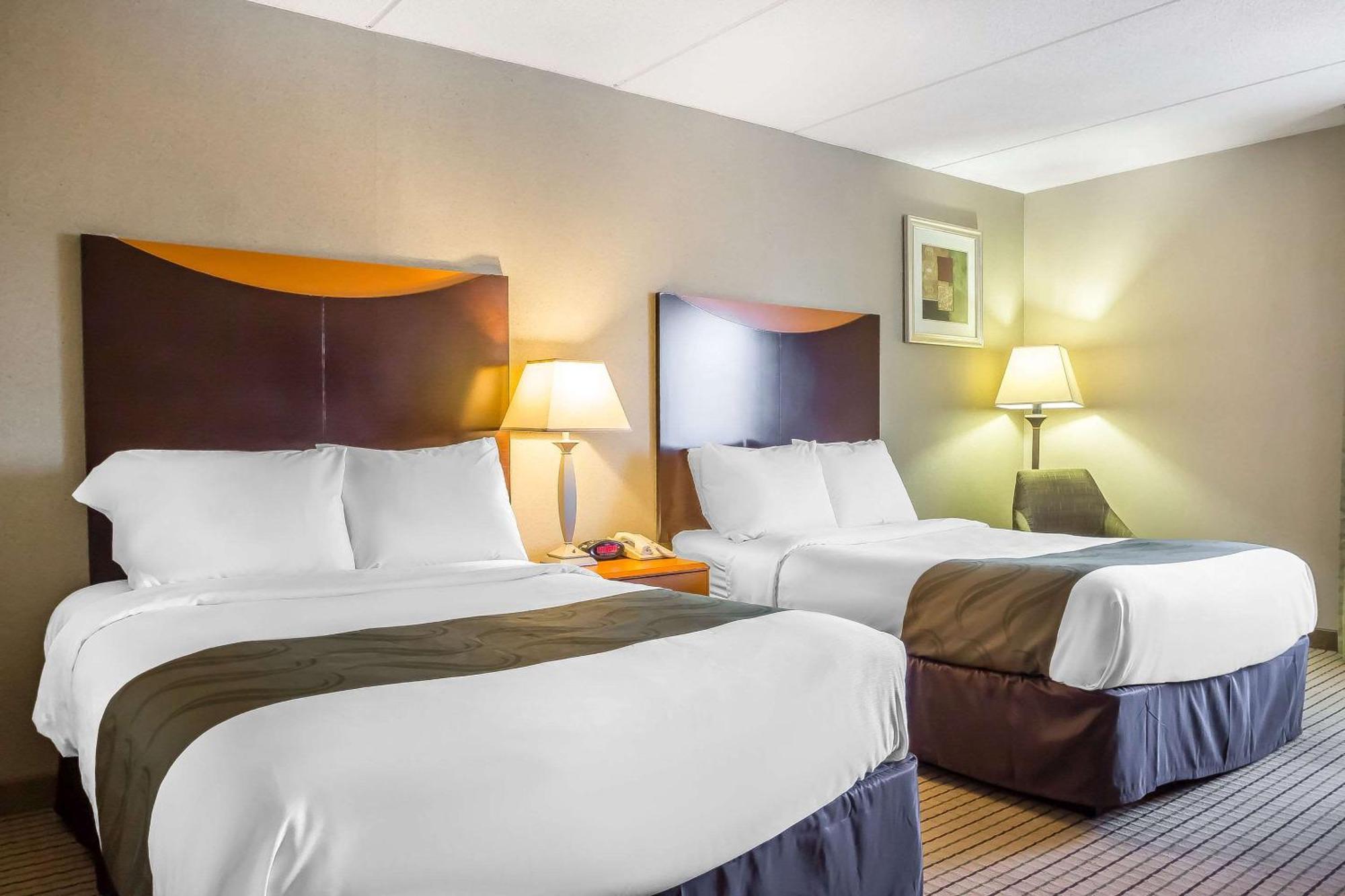 Quality Inn Spring Valley - Nanuet Kültér fotó